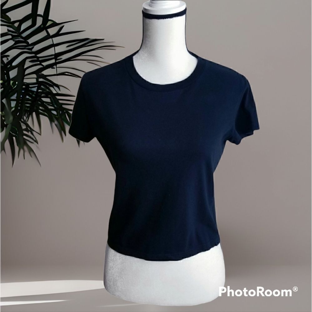 Top Shop Black cropped Short Sleeve Tshirt